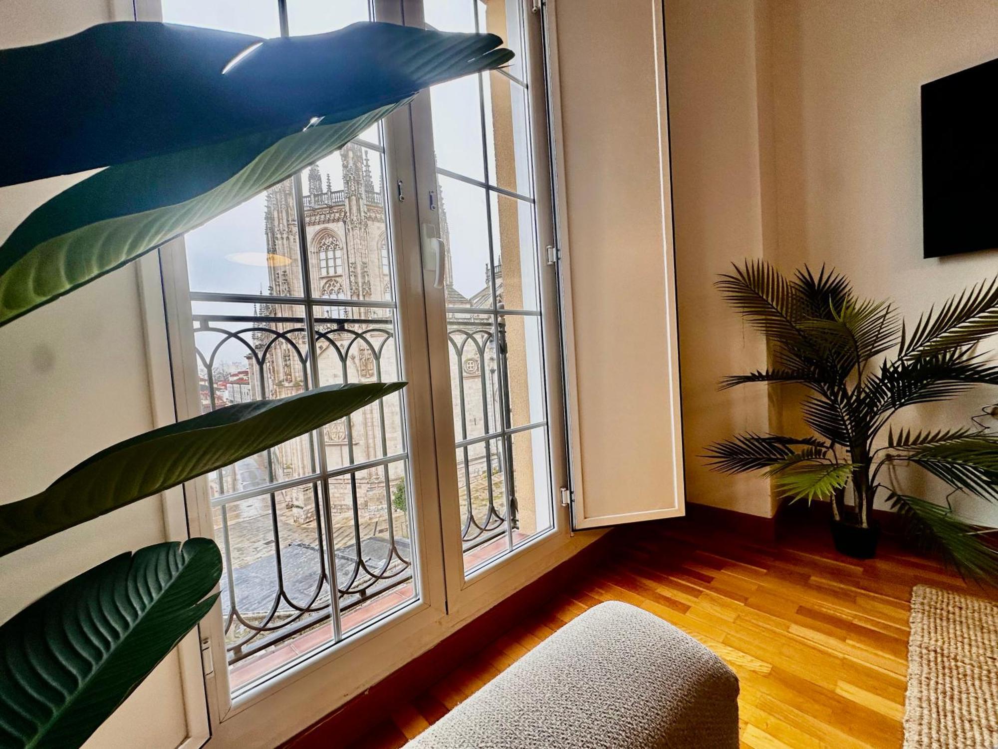 Atuaire Home Balcon Con Vistas A La Catedral De Burgo エクステリア 写真